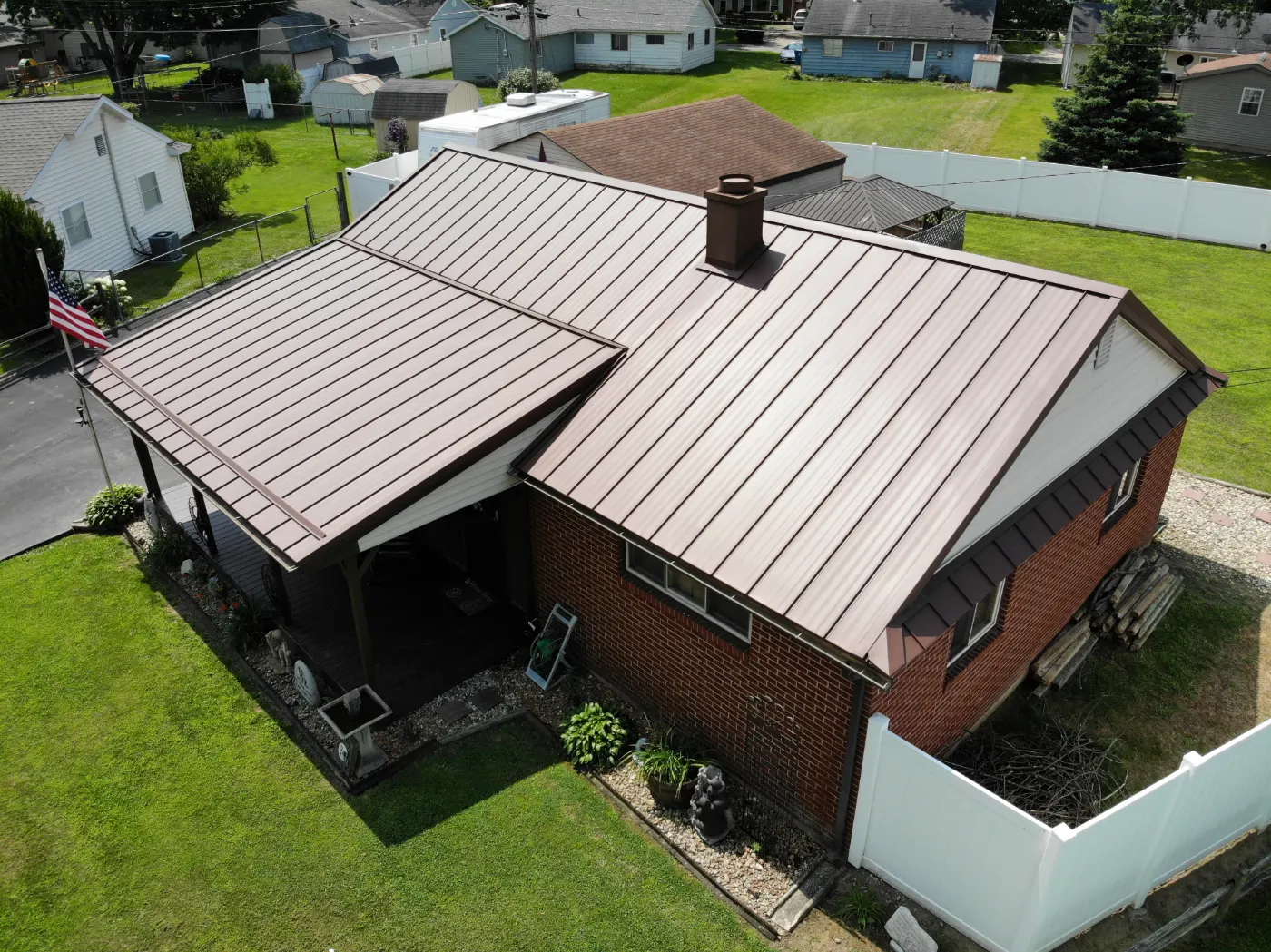 Manufacturer-certified roof installation in Smokey Row